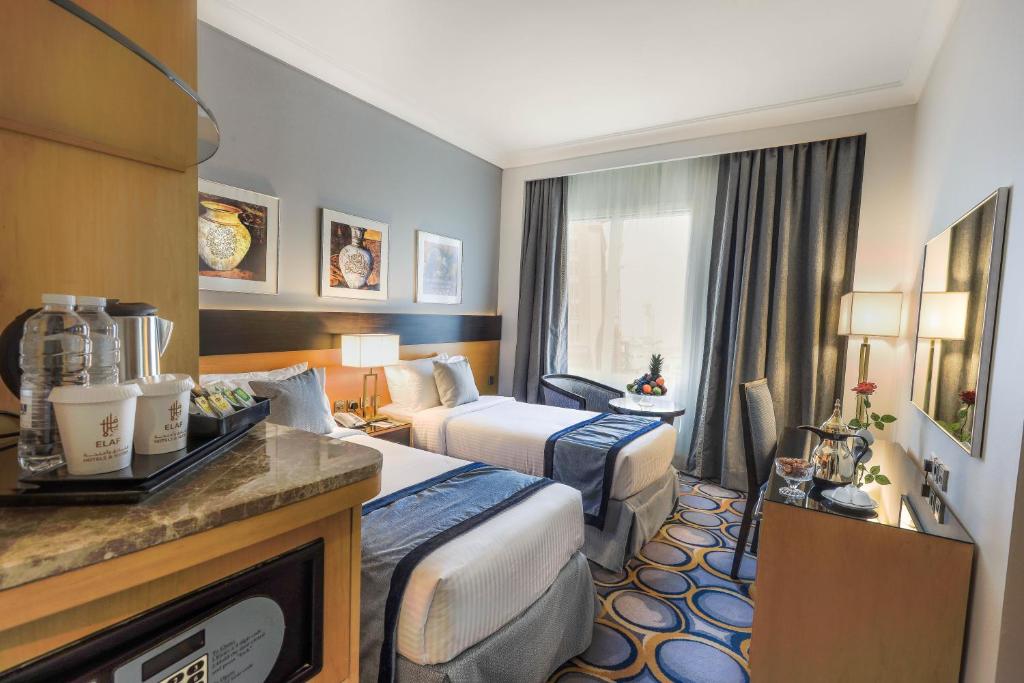 Standard hotel room for an Economy package experience